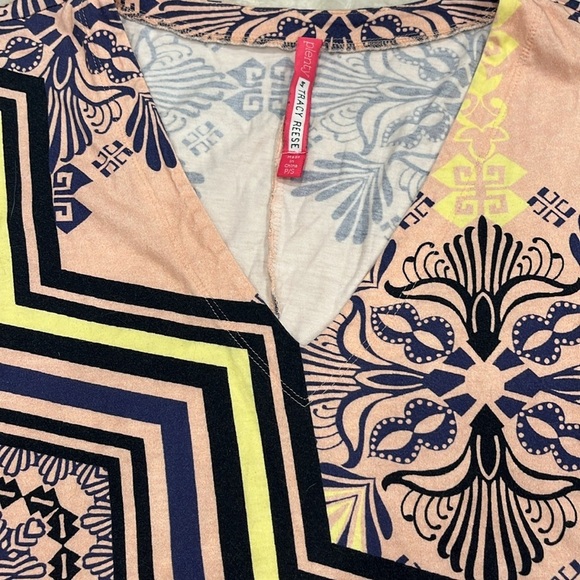 T by Tracy Reese | Oversized Kaftan Coverup | Pink, Purple,‎ Yellow Geo | Small - Picture 8 of 12